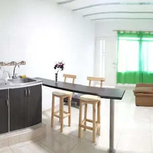 Aparta Estudios Las Ceibas Apartamento